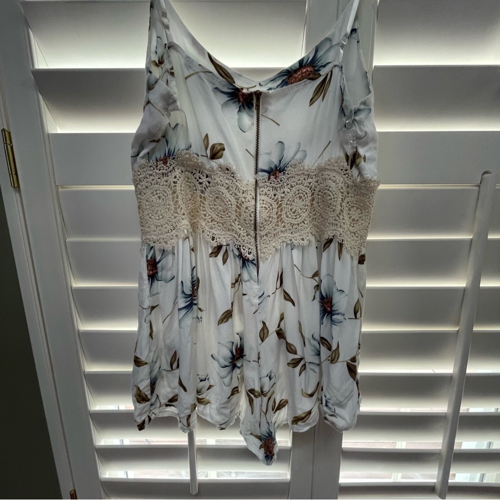Multicolored floral romper - Picture 5 of 6